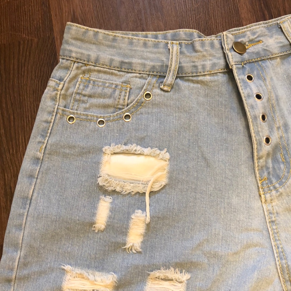SHEIN shorts - Picture 2 of 4